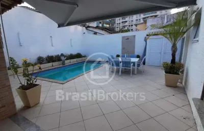 Casa à venda com 209 m² área construída e  440,00 m² de terreno com 3 quartos em freguesia (jacarepaguá), rio de janeiro - rj