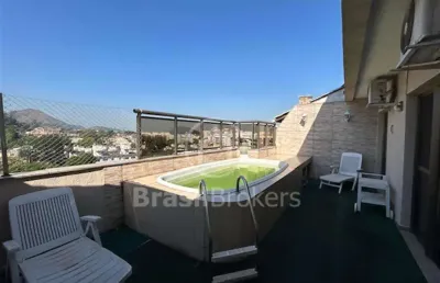 Excelente cobertura duplex em condomínio com total infraestrutura.