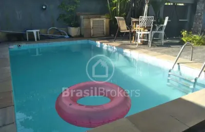 Casa  frente de rua com  4 quartos 2 suítes  em freguesia (jacarepaguá), rio de janeiro - rj