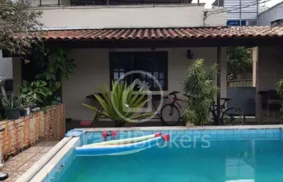 Casa à venda com 360,00m² e 3 quartos em campo grande, rio de janeiro - rj