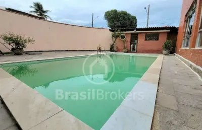 Casa à venda com 550,00m² e 5 quartos em bancários, rio de janeiro - rj