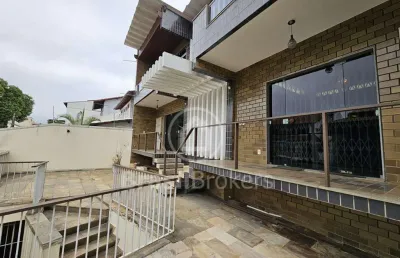 Maravilhosa casa com 482,00m², 4 suítes e lazer completo no jardim guanabara, rio de janeiro - rj