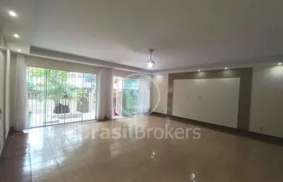 Excelente casa com piscina próxima ao shopping ilha plaza