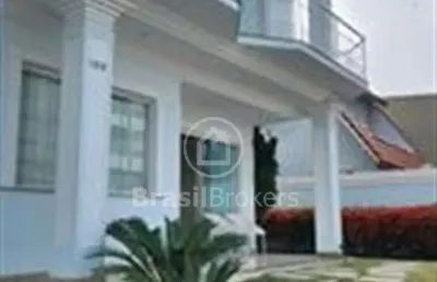 Casa à venda com 246,00m² e 3 quartos em ribeira, rio de janeiro - rj