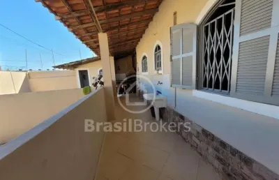 Casa à venda com 449,00m² e 3 quartos em ponte dos leites, araruama - rj