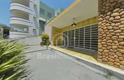 Casa à venda com 560,00m² 3 quartos e piscina próximo a rua cambaúba clinica procor