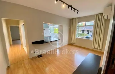 Apartamento amplo totalmente reformado no jardim guanabara