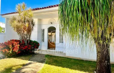 Desfrute dessa extraordinária casa próxima a deslumbrante praia de piratininga!!