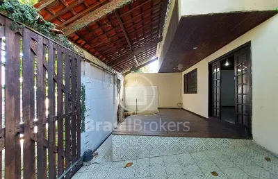 Casa com 4 quartos à venda na Rua Embaurana, Jardim Carioca, Rio de Janeiro