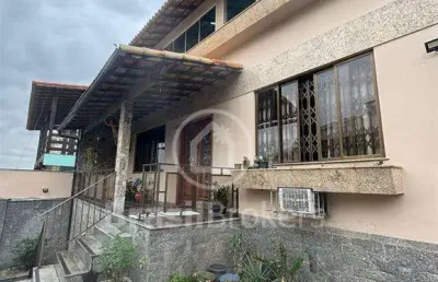 Casa com 3 quartos à venda na Rua Babaçu, Jardim Guanabara, Rio de Janeiro