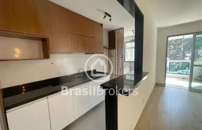Apartamento 2 quartos, sendo 1 suite- varanda e elevador