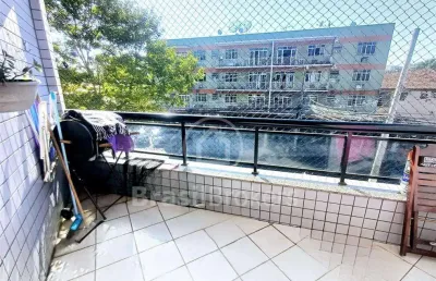 Excelente apartamento de 2 quartos, varanda e elevador em ótima localização no tauá!