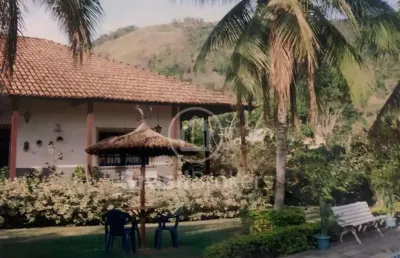 Casa à venda com 450,00m² e 4 quartos em flamengo, maricá - rj