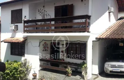 Casa à venda com 147,00m² e 4 quartos em rio do ouro, niterói - rj