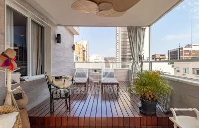 Cobertura linear com 158 metros quadrados, 3 quartos e vaga em ipanema!