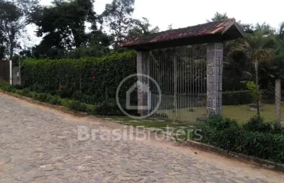 Rural à venda com 1400,00m² e 4 quartos em centro, valença - rj