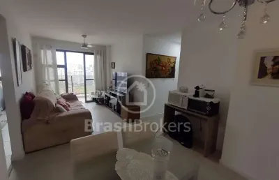 Barra olímpica excelente apartamento condomínio completo.