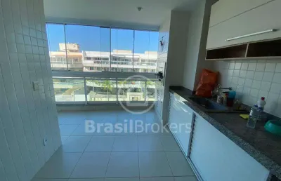 Ótimo apartamento localizado em um condomínio com segurança 24 horas e oferece uma infraestrutura completa.