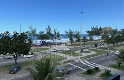 Excelente apartamento frente de mar, com vista deslumbrante na praia do recreio com 199 metros.