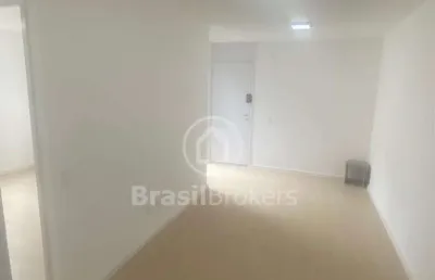 Apartamento tipo casa em jacarepaguá 2 quartos novo