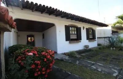 Excelente casa linear com 3 dormitórios em campo grande-rj