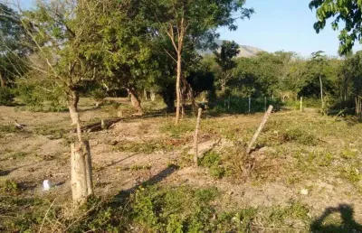 Terreno à venda na Estrada Rio São Paulo, Km 32, Nova Iguaçu