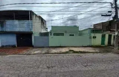 Casa com 2 quartos para alugar na Rua Antônio de Morais, 20, Inhoaíba, Rio de Janeiro