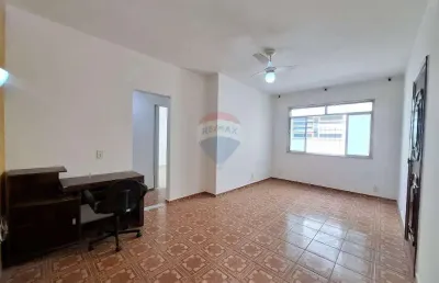 Apartamento à venda 65m², condomínio fechado, 2 quartos, vaga de garagem na praça do carmo