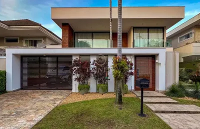 Casa cinematográfica com 4 suítes 880m² no quintas do rio