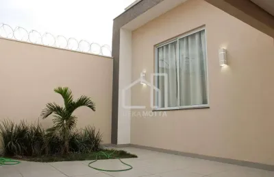 Casa com 3 dormitórios à venda, 200 m² por r$ 980.000,00 - novo mundo - uberlândia/mg