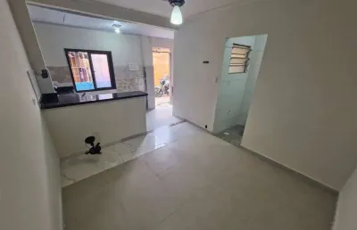 Excelente bangalô no bairro caiçara em praia grande!