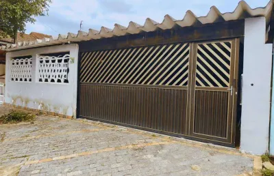 Excelente casa de 03 dormitórios, sendo 01 suíte, 04 vagas de garagem, churrasqueira e edícula. o imóvel está localizado no jardim real, bairro que tem recebido muita valorização através de recentes i