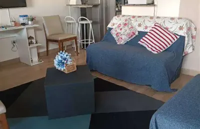 Excelente casa geminada com 02 dormitórios no bairro caiçara em praia grande!
