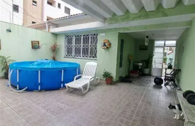 Excelente casa com 02 dormitórios no bairro vila caiçara em praia grande!