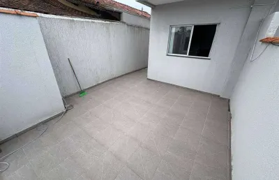 Lindo sobrado com 02 dormitórios no bairro bilamar em praia grande!