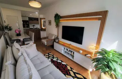 Excelente apartamento de 01 dormitório reformado e docorado. o imóvel está localizado na vila caiçara, bairro que vem recebendo e cada vez mais investimentos na infraestrutura, proporcionando mais com