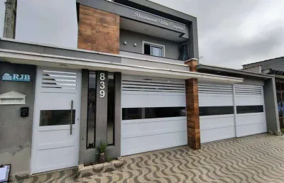 Excelente sobrado de condomínio de 02 dormitórios, 01 banheiro social, 01 lavabo e quintal privativo. o imóvel será vendido no repasse de financiamento na seguinte conformidade: r$ 80.000,00 de entrad