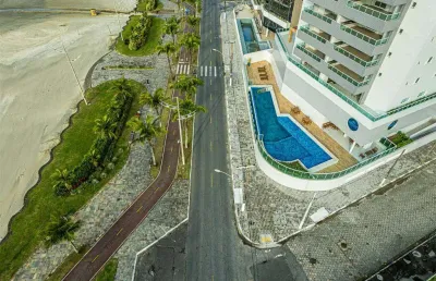 Apartamento com 3 quartos para alugar na Rua Vilamar, 128, Vilamar, Praia Grande