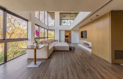 Casa ou cobertura multifunções com espaço ao ar livre com 04 suítes, 05 vagas e total conforto