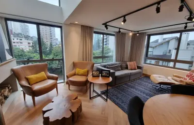 Apartamento duplex com 02 suítes no coração do bairro petrópolis em porto alegre
