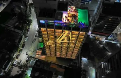 Live unique: studio, 20,40m2, finamente decorado e mobiliado, no melhor do caminho das árvores. rooftop com total infraestrutura! vagas rotativas