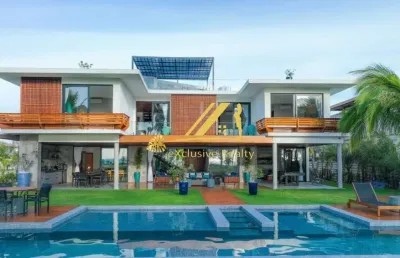 Mansão de alto luxo beira mar na praia do forte. super moderna e recém construída, possui 8 suítes espaçosas e uma infraestrutura completa. 800m2