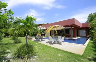 Casa de luxo com 4 suítes no condomínio quintas das lagoas em itacimirim. luxo e conforto no litoral norte da bahia. ótima infra de lazer!