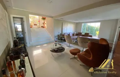 Condomínio costa verde. casa de luxo com 5 suítes, 750m2 de área construída, nascente, moderna e com muita sofisticação! linda decoração e mobiliário!