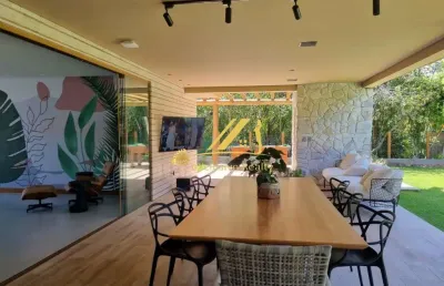 Casa 6 suítes 400m2 decorada e mobiliada em praia do forte. condomínio praia bella, com total infraestrutura de lazer!