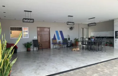 Casa com 3 quartos à venda na Rua Laurindo Fogaça, 342, Residencial Santa Cruz, São José do Rio Preto
