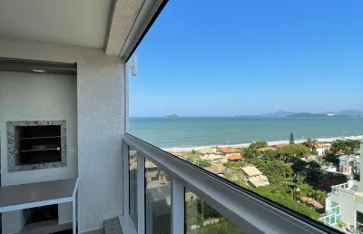 Apartamento quadra mar com 1 suíte + 2 dorm. em balneário piçarras