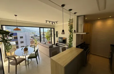 Lindo apartamento alto padrão com vista e bem localizado 4° andar