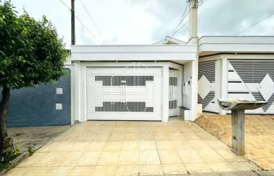 Casa com 3 quartos para alugar na Rua João Doretto Campanari, 1117, Jardim Riviera, Marília
