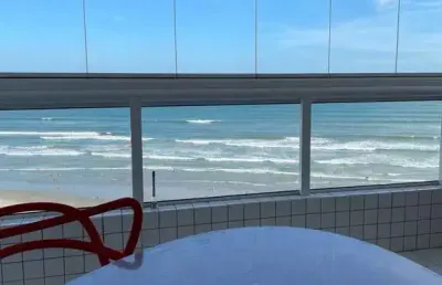Apartamento 2 dormitórios sendo 2 suítes, 1 vaga, frente mar, 82m²